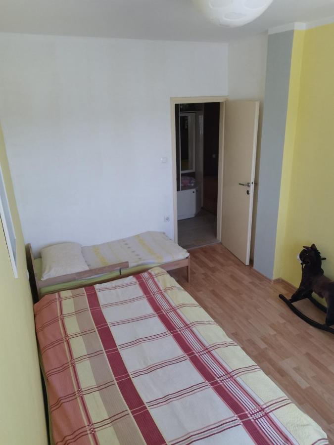 Appartamento Apartmant Sandra - Big Terace And Free Parking Karlovac Esterno foto